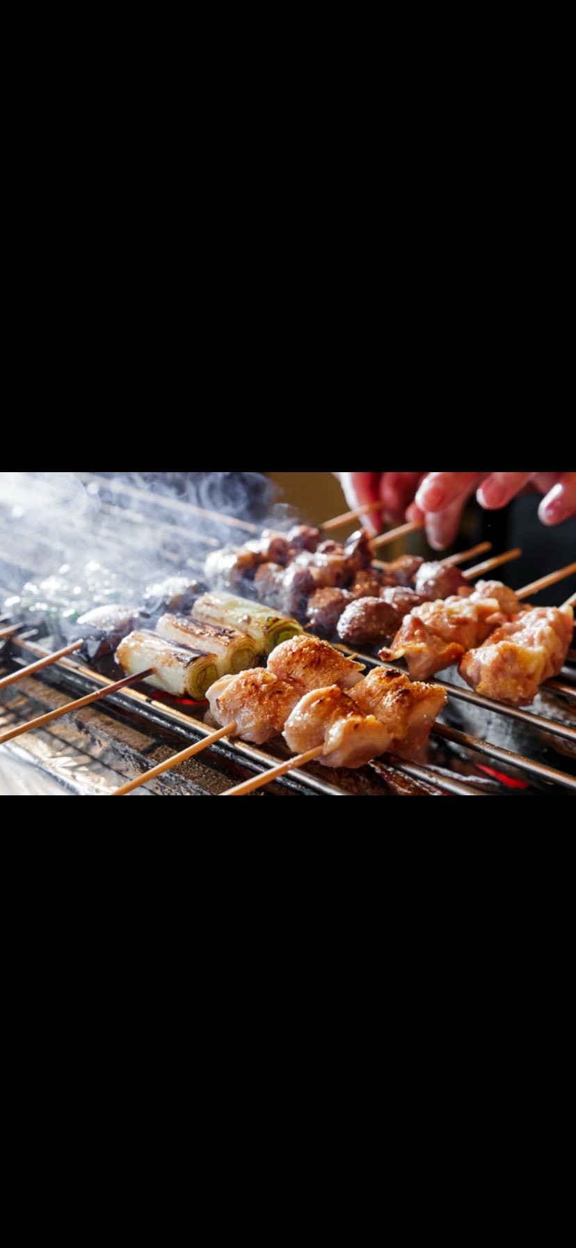 備長炭で焼き上げる炭火焼き鳥